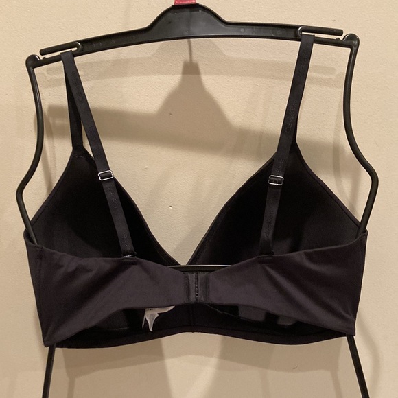 CK black wireless bra, XL - Picture 2 of 3